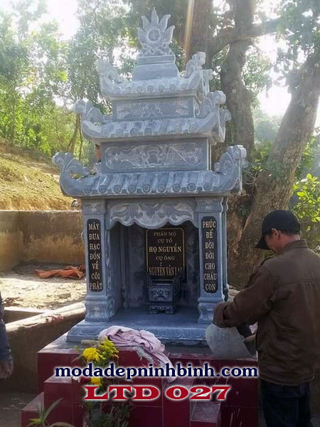 Lăng thờ đá 027