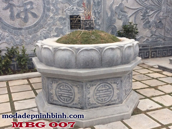 Mộ đá bát giác 007