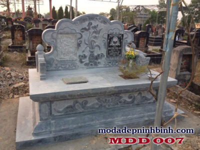 Mộ đá đôi 007