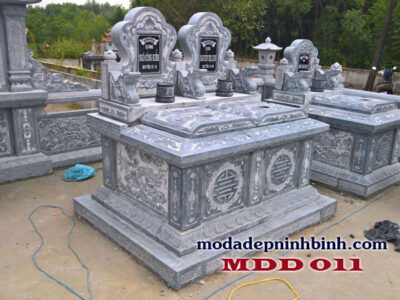 Mộ đá đôi 011