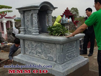 Mộ đá một mái 010