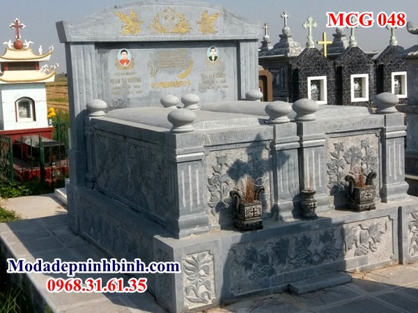 Mộ đá người theo đạo 048