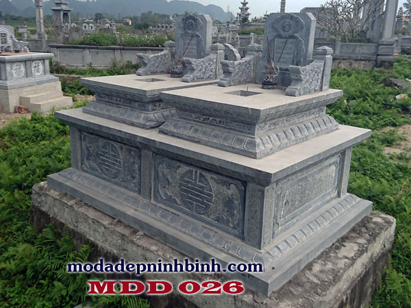 Mộ đá đôi 026