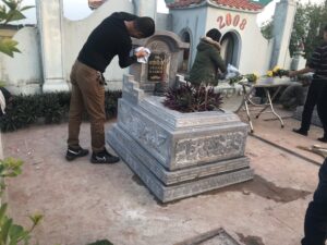 Cách nhìn mộ phần dòng họ nhận biết công danh sự nghiệp của đời sau