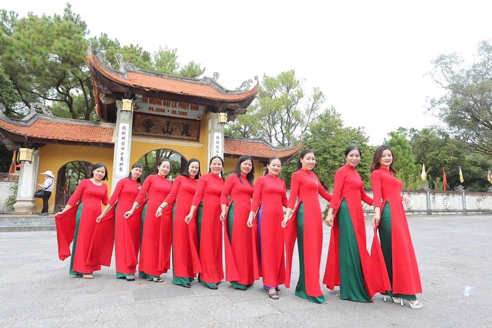 Hướng dẫn cách di chuyển đến Đền Côn Sơn Kiếp Bạc Hải Dương Hải Phòng