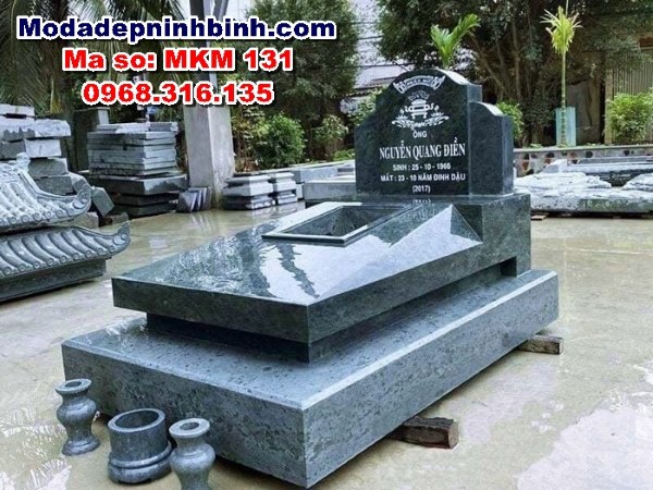 Mộ đá hoa cương đẹp màu xanh rêu lắp tại Hà Nội, Sài Gòn, mẫu số MKM 131