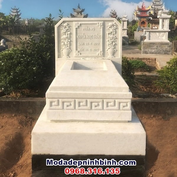 Mẫu mộ đá trắng cho người mất trẻ em