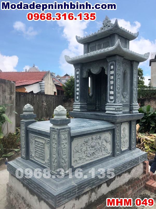 Mộ đá khối xanh rêu 2 mái MHM 049 tại Tứ Kỳ, Hải Dương