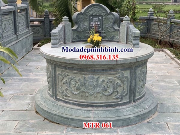 Mộ đá xanh rêu tròn đẹp MTR 061