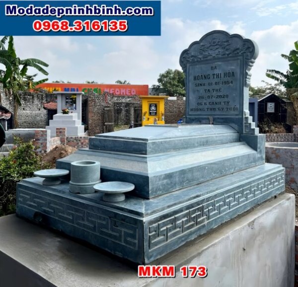 Mộ đá đơn giản đẹp xanh rêu MKM 173