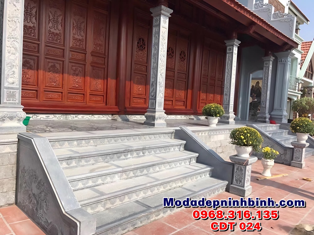 Cột trụ đá sân hè nhà thờ họ đẹp CDT 024