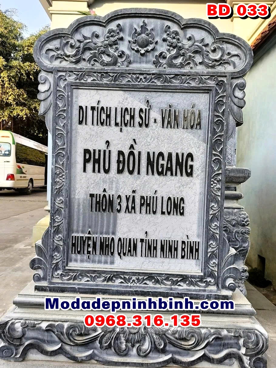 Bia đá tự nhiên tại Phủ Cậu Bé Đồi Ngang Ninh Bình