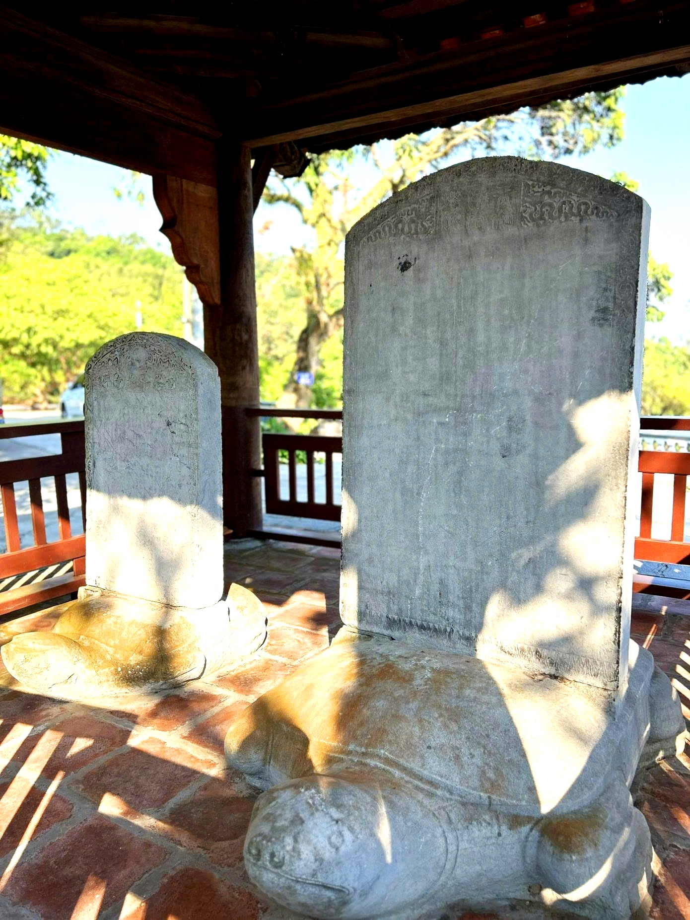 Bia Thanh Mai Viên Thông Tháp Bi 