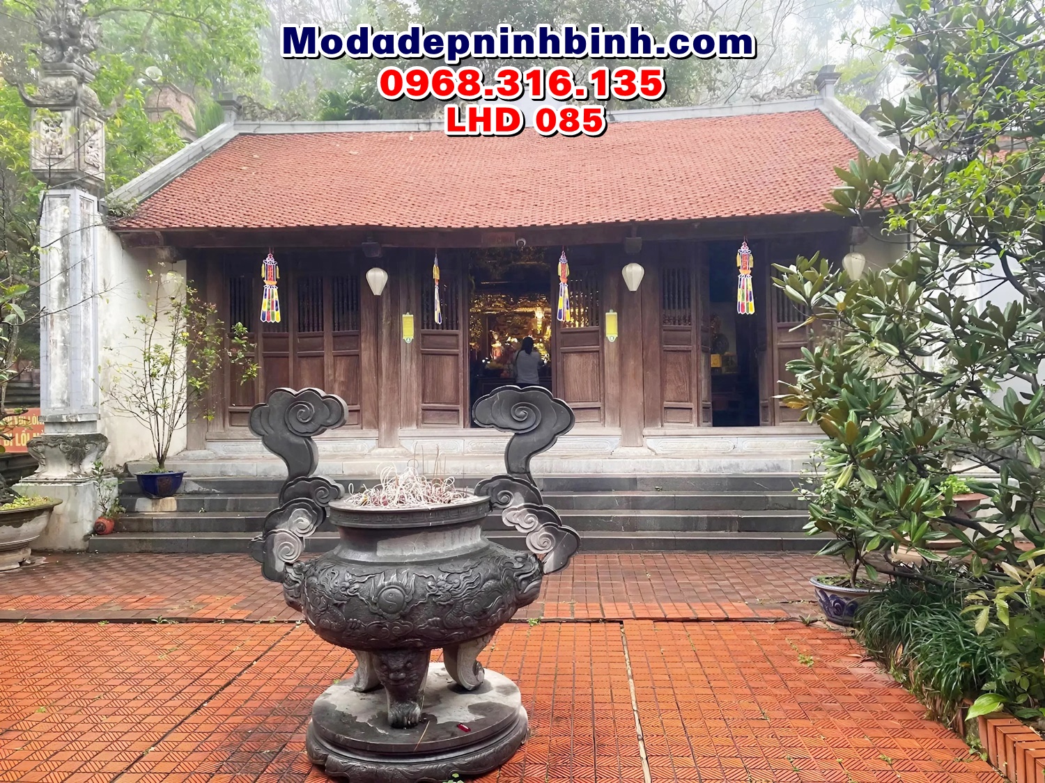 Mẫu Lư hương đá đẹp cắm nhang tại chùa Phật Tích Tiên Du Bắc Ninh LHD 085
