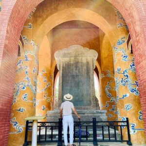 Nhà Bia Khiêm Cung Ký tại Khiêm Lăng