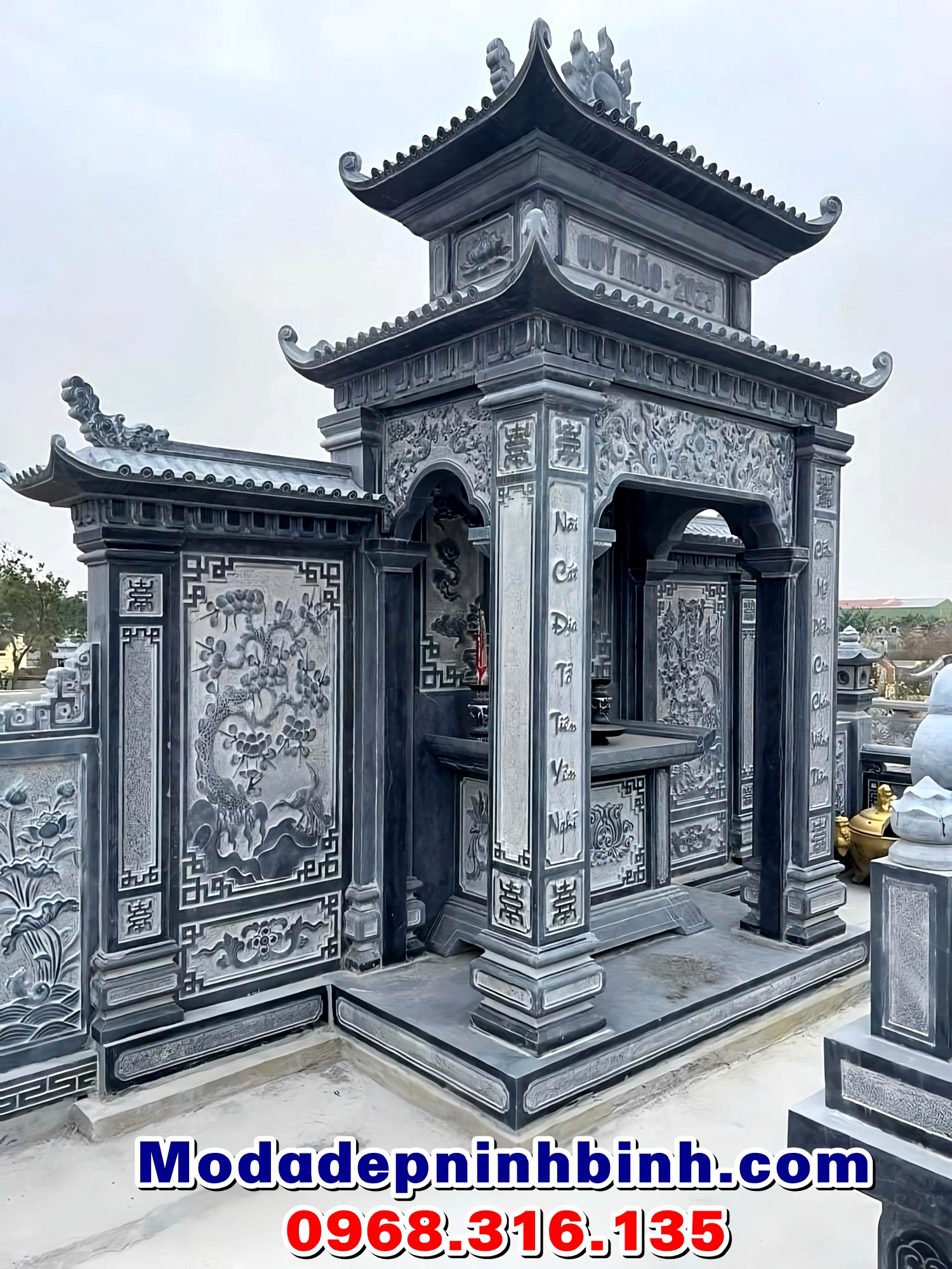 Lầu thờ bằng đá đẹp