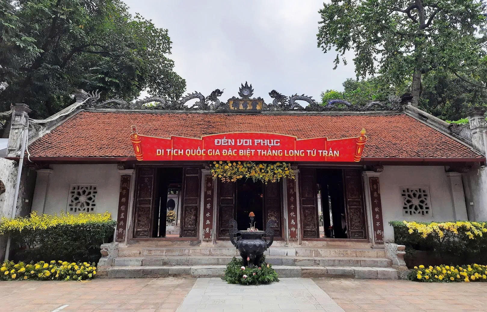 Đền Voi Phục thờ ai