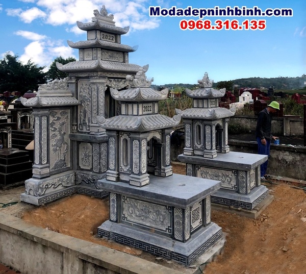 Khu lăng mộ đá với hoa văn chạm khắc tinh tế, tỉ mỉ
