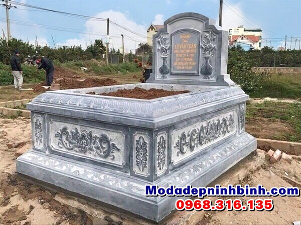 mộ đá để chờ - mộ tiền phần