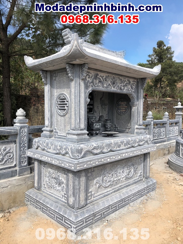 Cây hương lăng thờ đá tại Đông Triều, Quảng Ninh