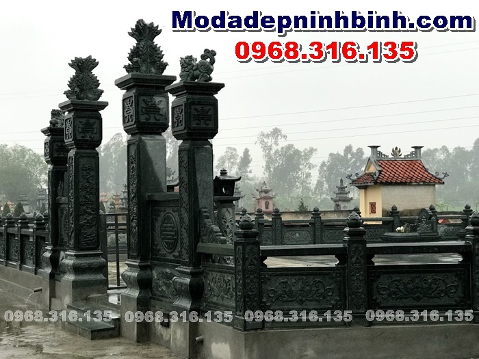 hình ảnh lăng mộ đá xanh rêu tại Ý Yên Nam Định