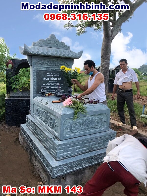Mẫu mộ đá một mái đẹp tại Văn Lý, Lý Nhân - Hà Nam