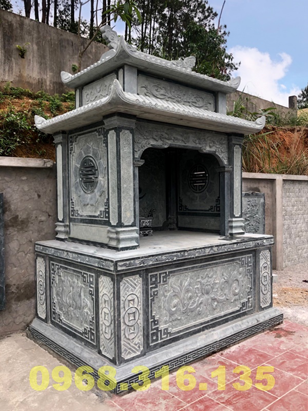 Lăng thờ đá chung cho toàn khu lăng mộ tại thành phố Lạng Sơn